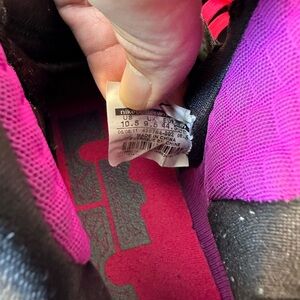 Selling Lebron Miami nights size 10.5 slightly worn . Too small so need to get